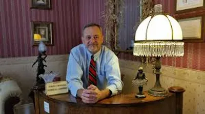 Illustration innkeeper - Image 2