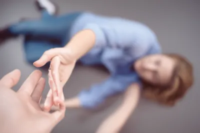 Illustration faints - Image 1