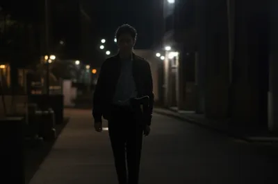 Illustration strapped - Image 1