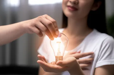 Illustration borrows - Image 1