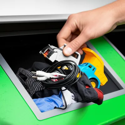 Illustration bestowing - Image 1