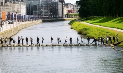 Illustration straddles - Image 1