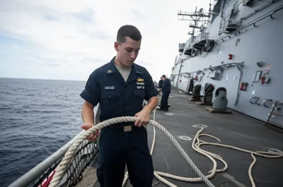 Illustration seaman - Image 1