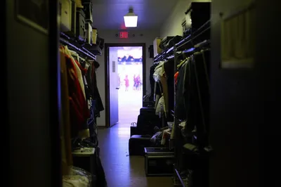 Illustration backstage - Image 1