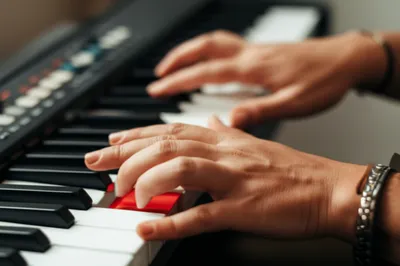 Illustration fingers - Image 1