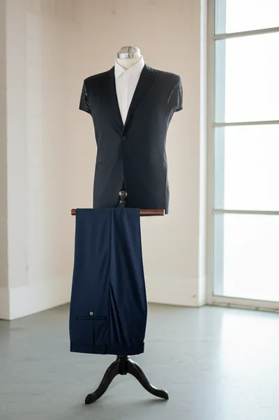 Illustration suited - Image 2