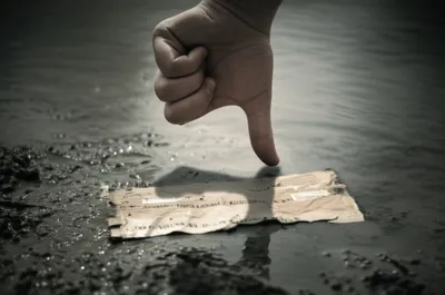 Illustration dishonour - Image 1