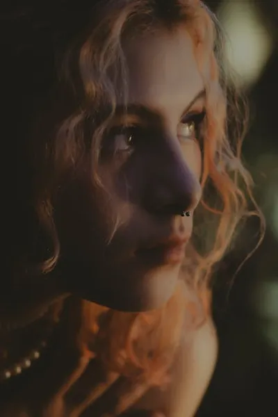 Illustration gazing - Image 2