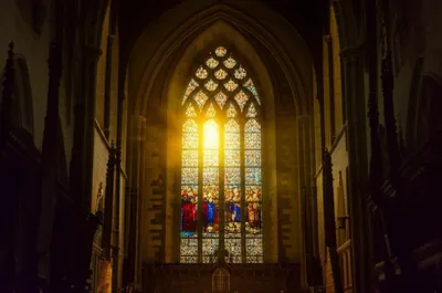 Illustration east - Image 1