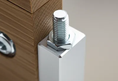 Illustration bolts - Image 1