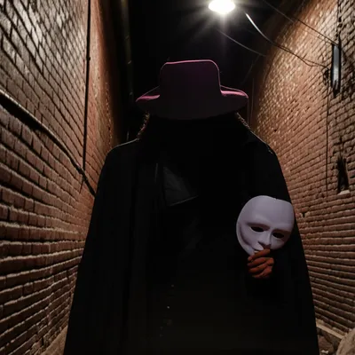 Illustration cloaks - Image 1