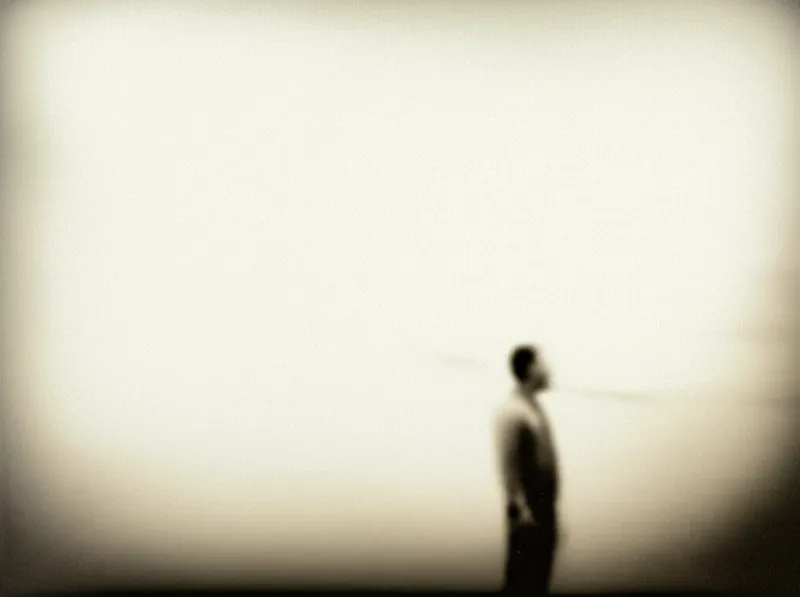 Hình ảnh minh họa cho vaguer: Mơ hồ hơn, không rõ ràng hơn.
 - Hình ảnh 1