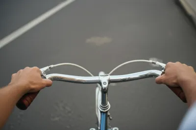 Illustration handlebars