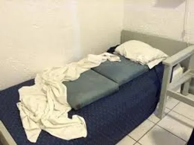 Illustration shakedown - Image 2