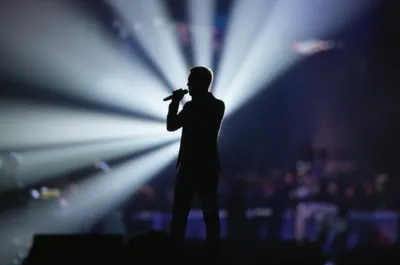 Illustration emcee - Image 1