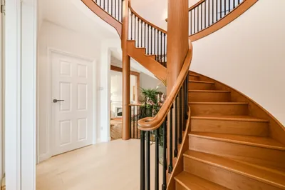 Illustration newel - Image 1