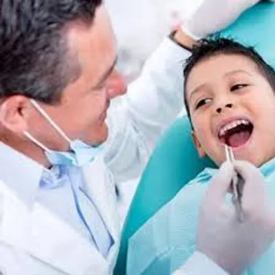 Illustration dentist - Image 2