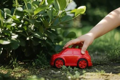 Illustration hid - Image 1