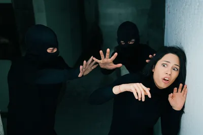 Illustration abduct - Image 1