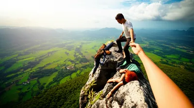 Illustration upright - Image 1