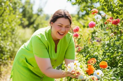 Illustration buxom - Image 1