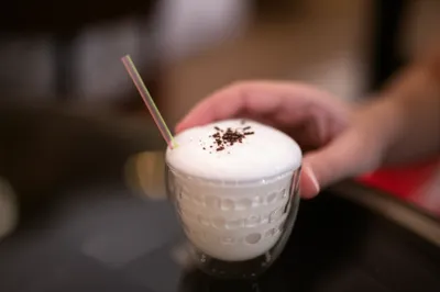 Illustration steamer - Image 1