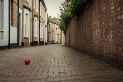 Illustration closes - Image 1