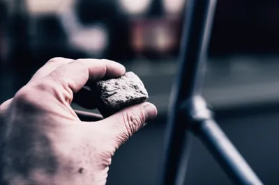 Illustration crack - Image 1