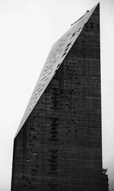 Illustration tallest - Image 2