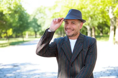 Illustration doffed - Image 1