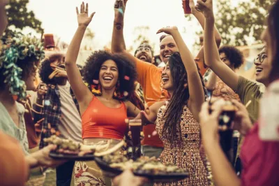 Illustration gossip - Image 1