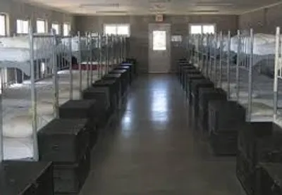 Illustration barracks - Image 2