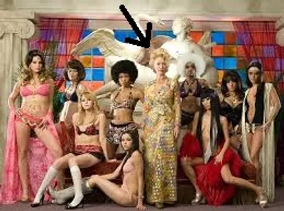 Illustration madam - Image 2