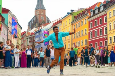 Illustration secular - Image 1