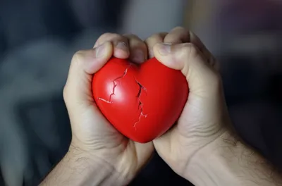 Illustration wringing - Image 1