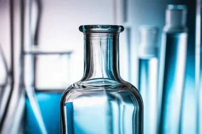 Illustration necks - Image 1