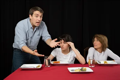 Illustration drama - Image 1