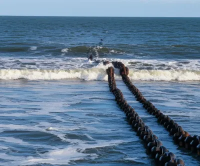 Illustration chain - Image 1