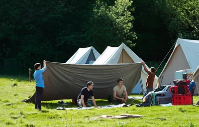 Illustration camp - Image 1