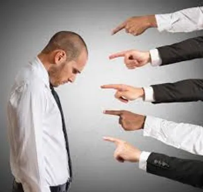 Illustration accuse - Image 2