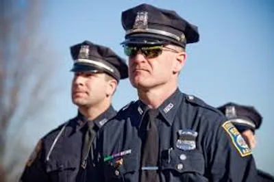 Illustration inspector - Image 2