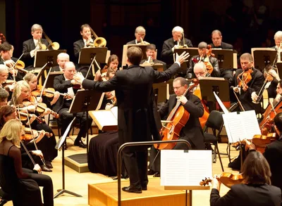 Illustration conductor - Image 1