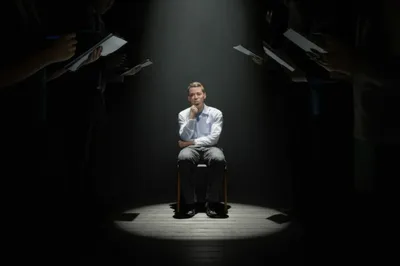 Illustration pose - Image 1