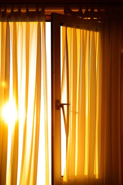 Illustration curtained - Image 1