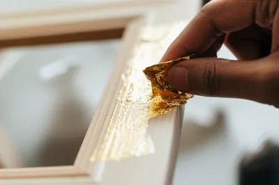 Illustration gilding - Image 1