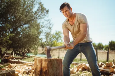 Illustration hunk - Image 1