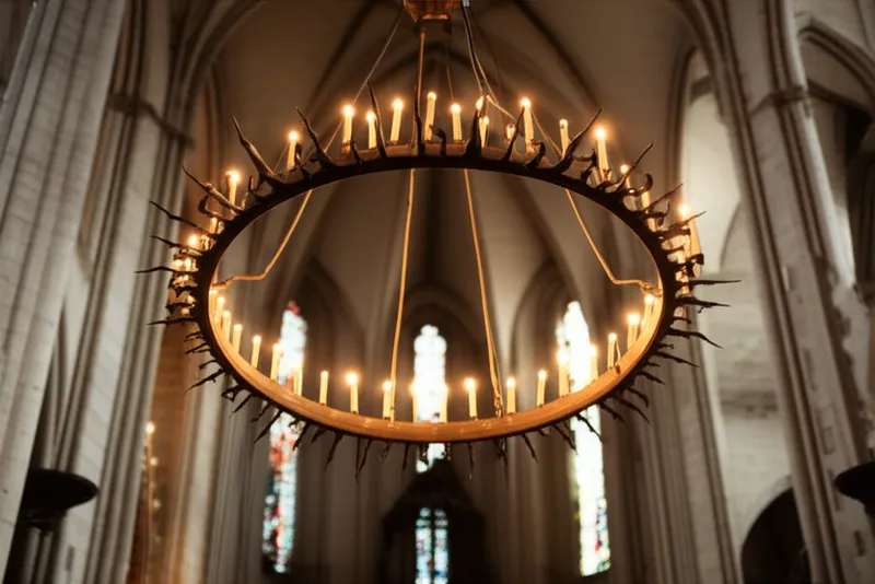 Ilustración visual de coronas: Corona, candelabro - Imagen 1