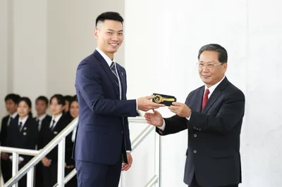 Illustration inducting - Image 1