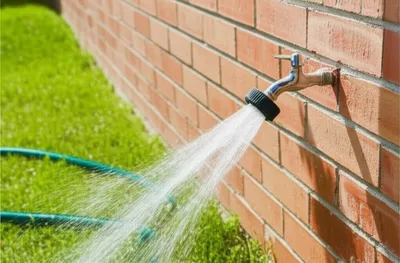 Illustration bibcock - Image 1