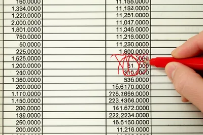 Illustration falsifies - Image 1